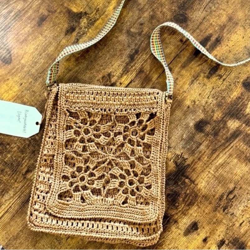 Handcrafted Crochet Shoulder Bag - Tan Resort Vacation